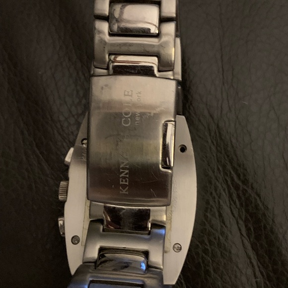 ⌚️⌚️⌚️BOGOHO ⌚️⌚️⌚️Kenneth Cole Stainless Steel Watch - Picture 6 of 9